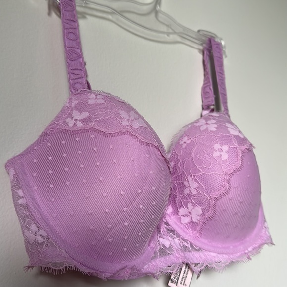 🌶️ Victoria's Secret Lillac Lace Patterned Bra NWT - Picture 2 of 6